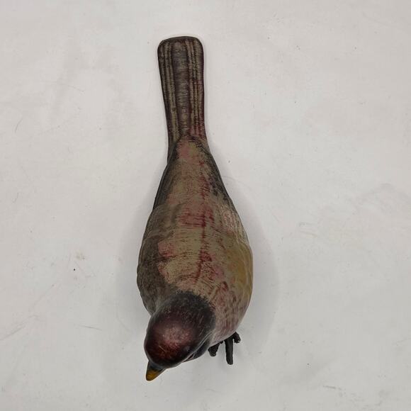 Vintage Composition Bird Figurine with Metal Feet 1950s Realistic Painted Decor - Picture 6 of 9